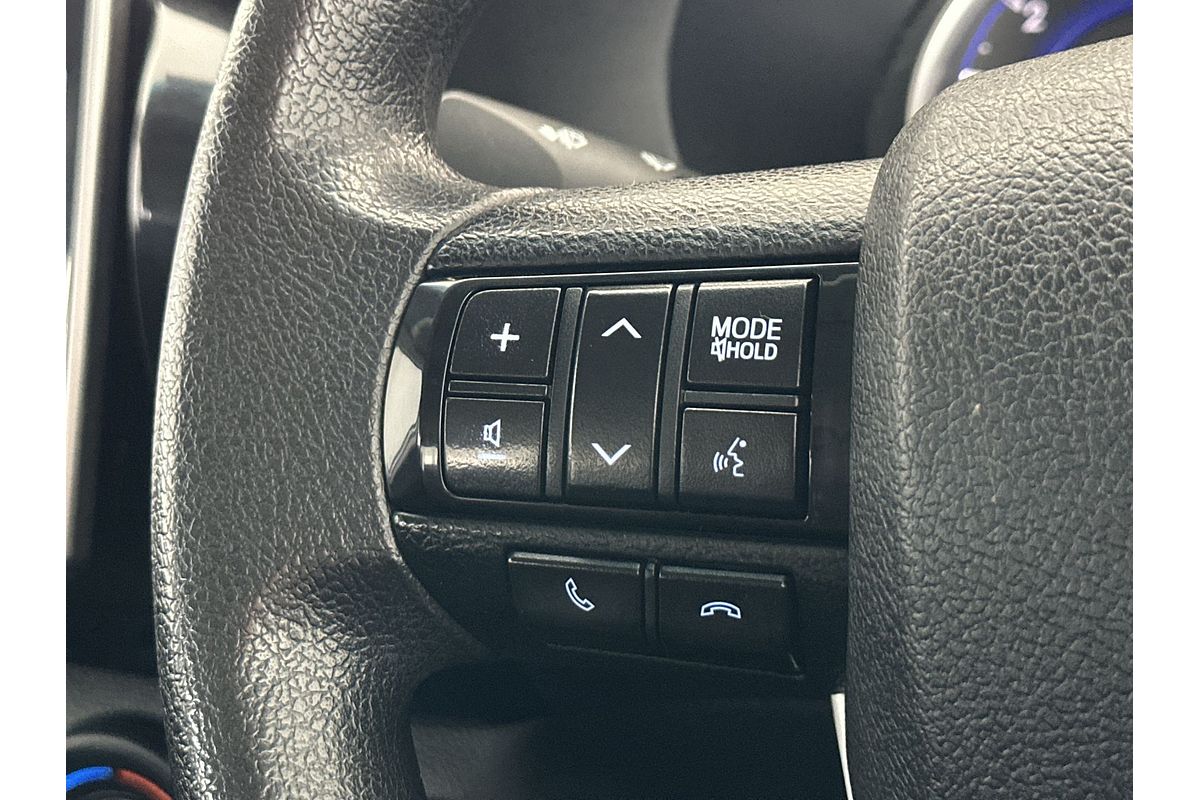 2017 Toyota Hilux SR GUN126R 4X4