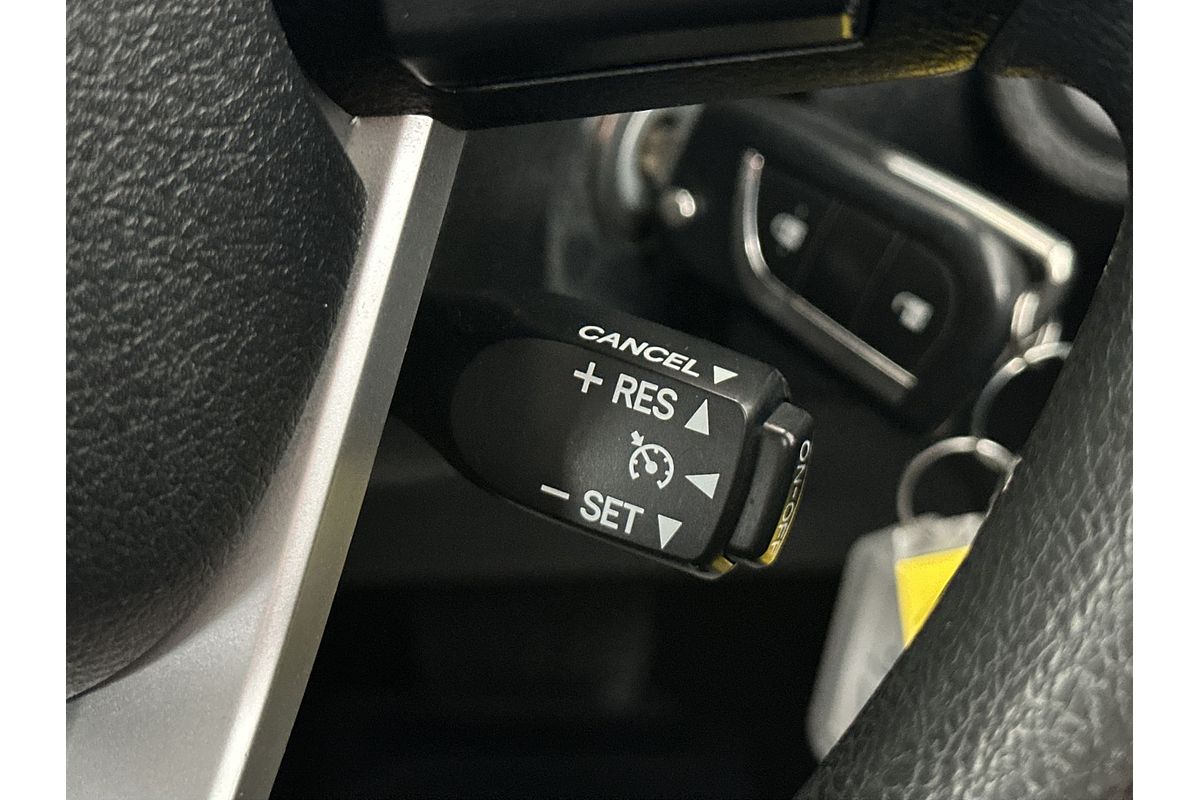 2017 Toyota Hilux SR GUN126R 4X4