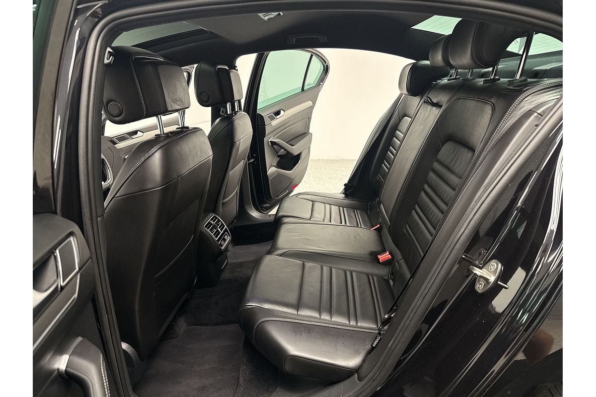 2016 Volkswagen Passat 206TSI R-Line B8