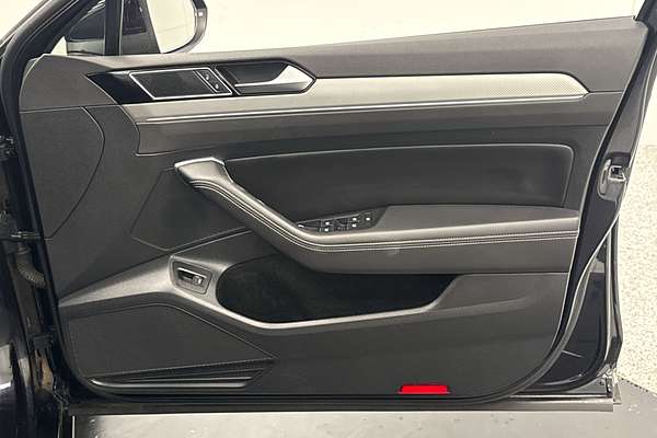 2016 Volkswagen Passat 206TSI R-Line B8