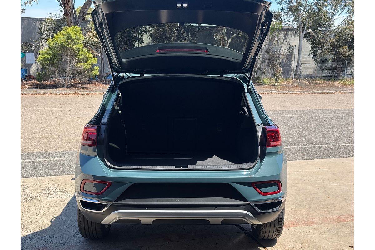 2023 Volkswagen T-Roc 110TSI Style D11