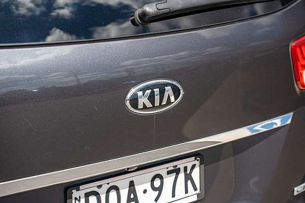 2017 Kia Carnival SLi YP