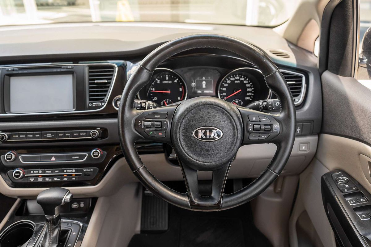 2017 Kia Carnival SLi YP