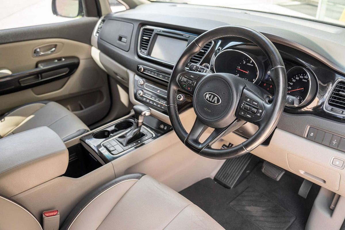 2017 Kia Carnival SLi YP