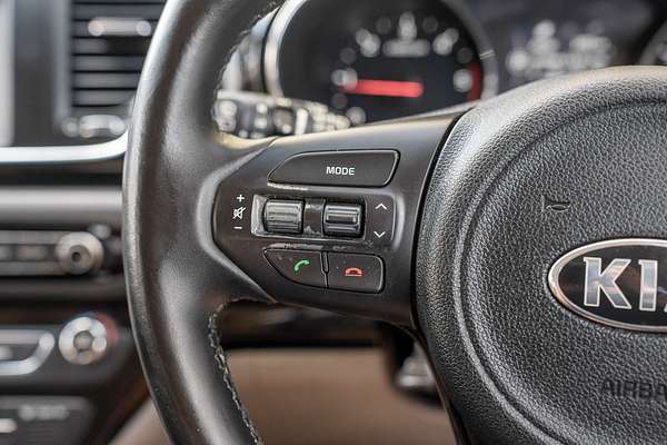 2017 Kia Carnival SLi YP