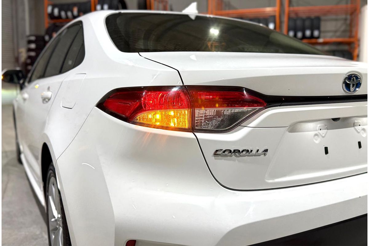 2022 Toyota Corolla Ascent Sport Hybrid ZWE219R