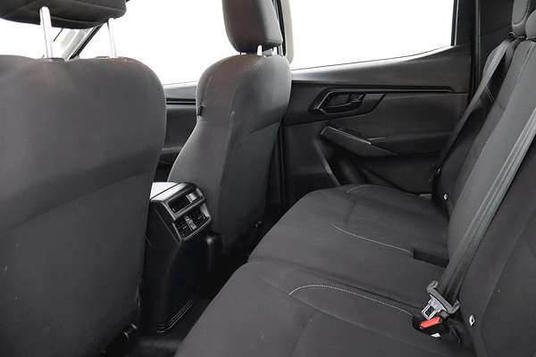 2022 Isuzu D-MAX SX High Ride Rear Wheel Drive