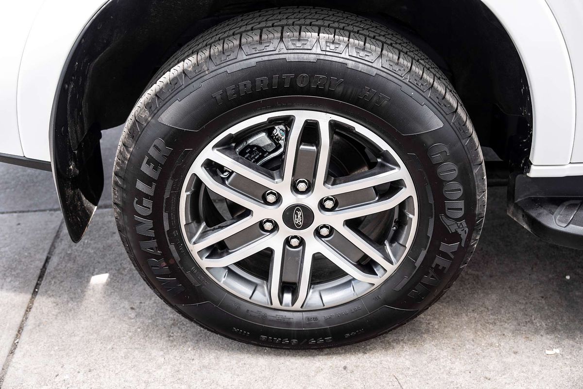 2025 Ford Everest Trend 2.0L