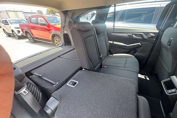 2025 Isuzu MU-X LS-M