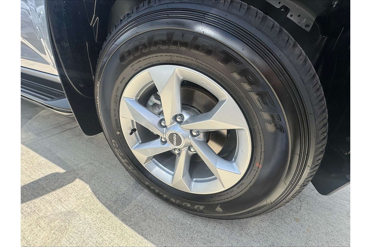 2025 Isuzu MU-X LS-M