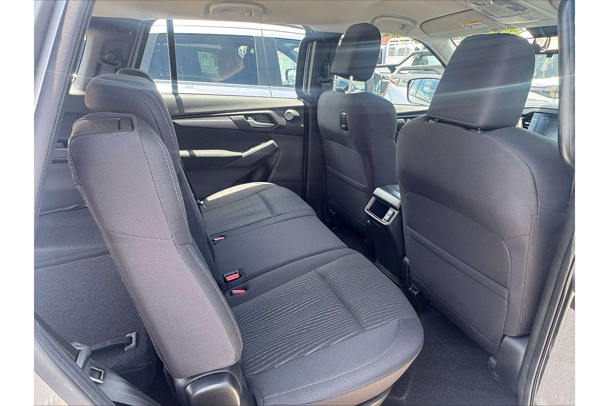 2025 Isuzu MU-X LS-M