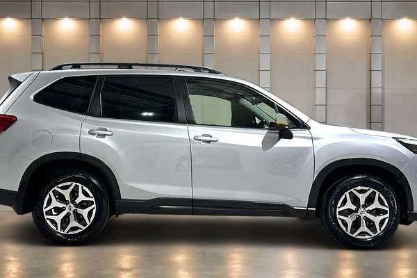2023 Subaru Forester 2.5i S5