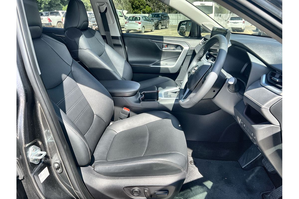 2024 Toyota RAV4 Cruiser AXAH52R