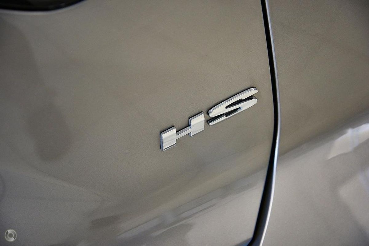 2025 MG HS Essence AS33