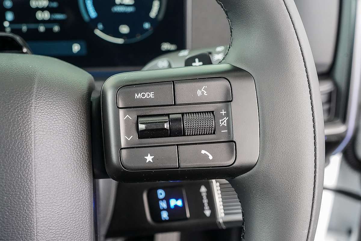 2025 Hyundai Santa Fe Hybrid Calligraphy MX5.V1