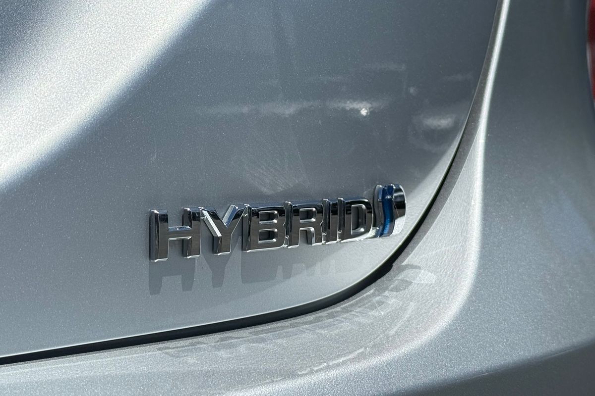 2018 Toyota Camry Ascent AXVH71R