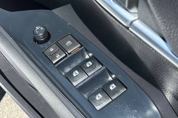 2018 Toyota Camry Ascent AXVH71R