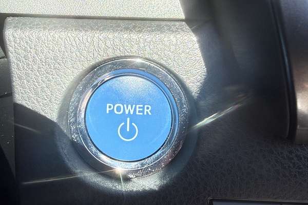 2018 Toyota Camry Ascent AXVH71R