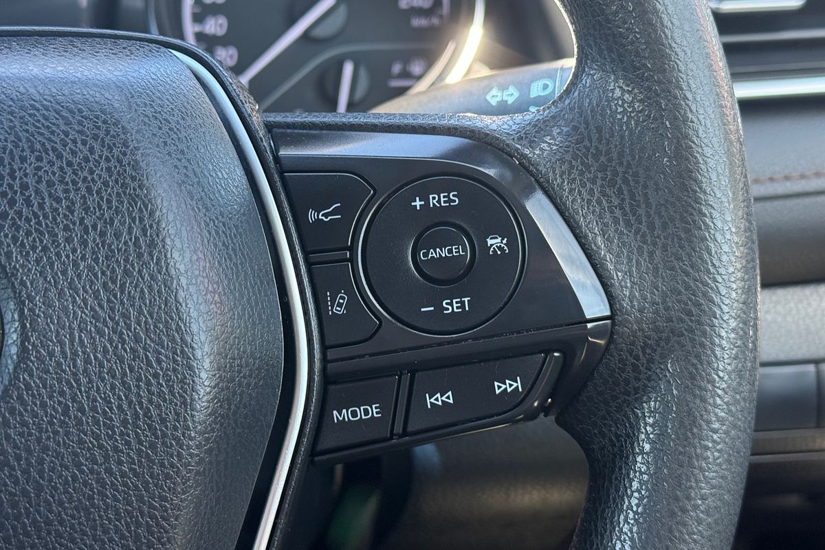 2018 Toyota Camry Ascent AXVH71R