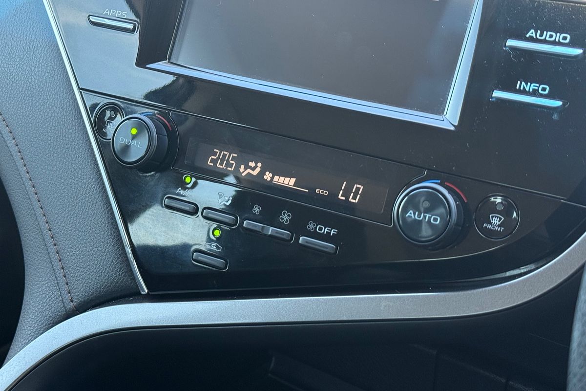 2018 Toyota Camry Ascent AXVH71R