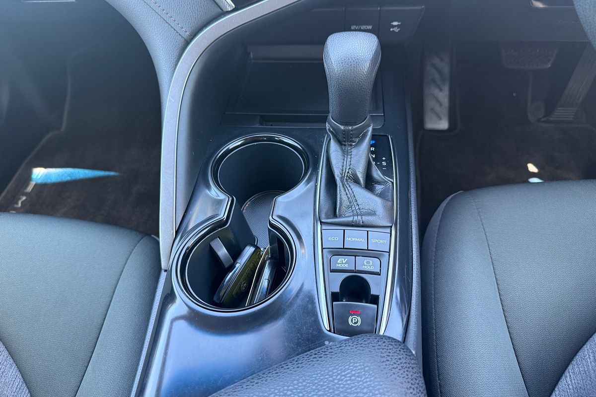 2018 Toyota Camry Ascent AXVH71R