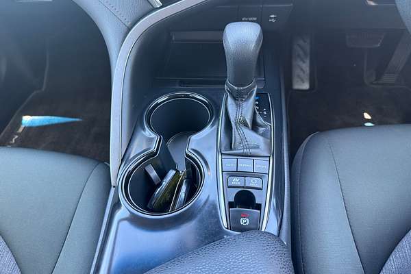 2018 Toyota Camry Ascent AXVH71R