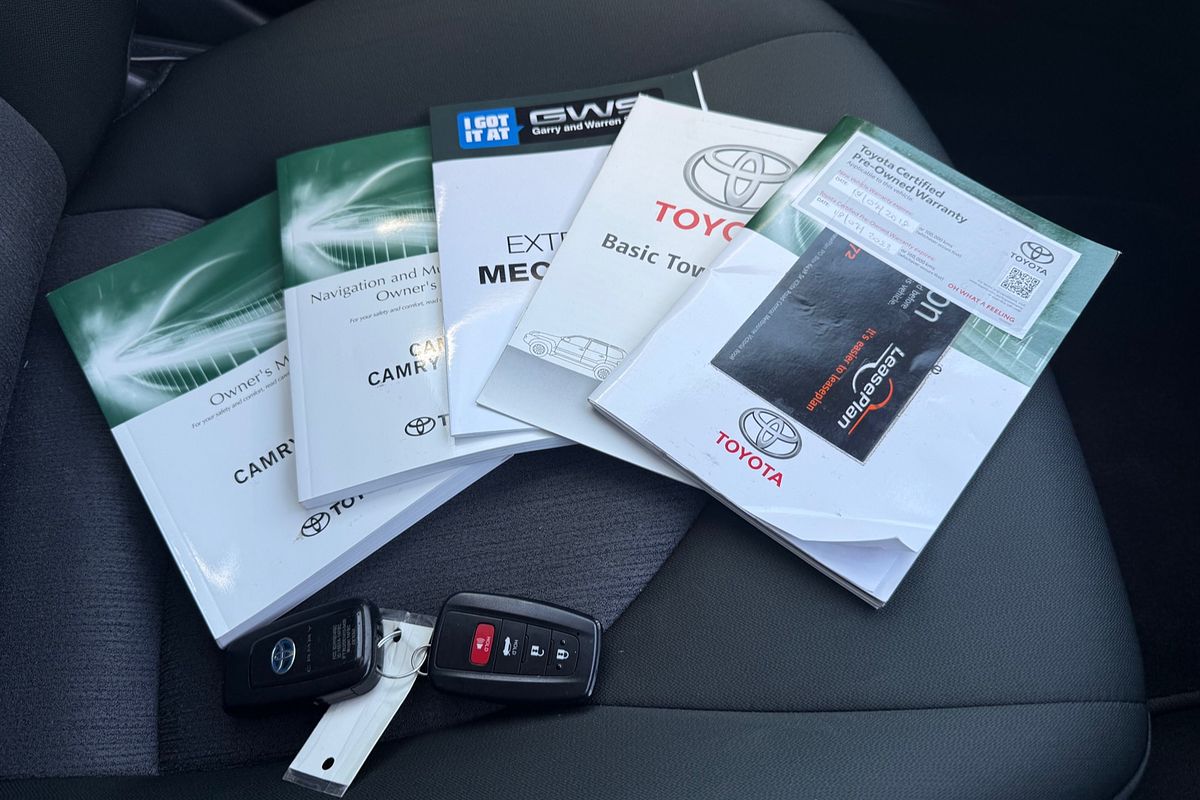 2018 Toyota Camry Ascent AXVH71R