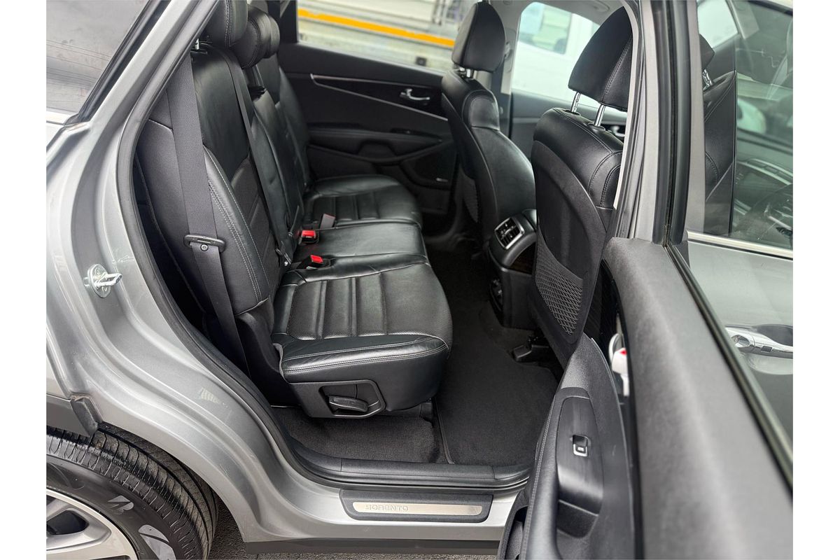 2019 Kia Sorento SLi UM