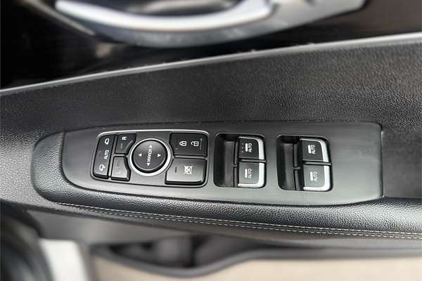 2019 Kia Sorento SLi UM