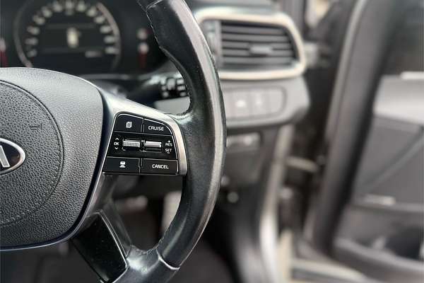 2019 Kia Sorento SLi UM