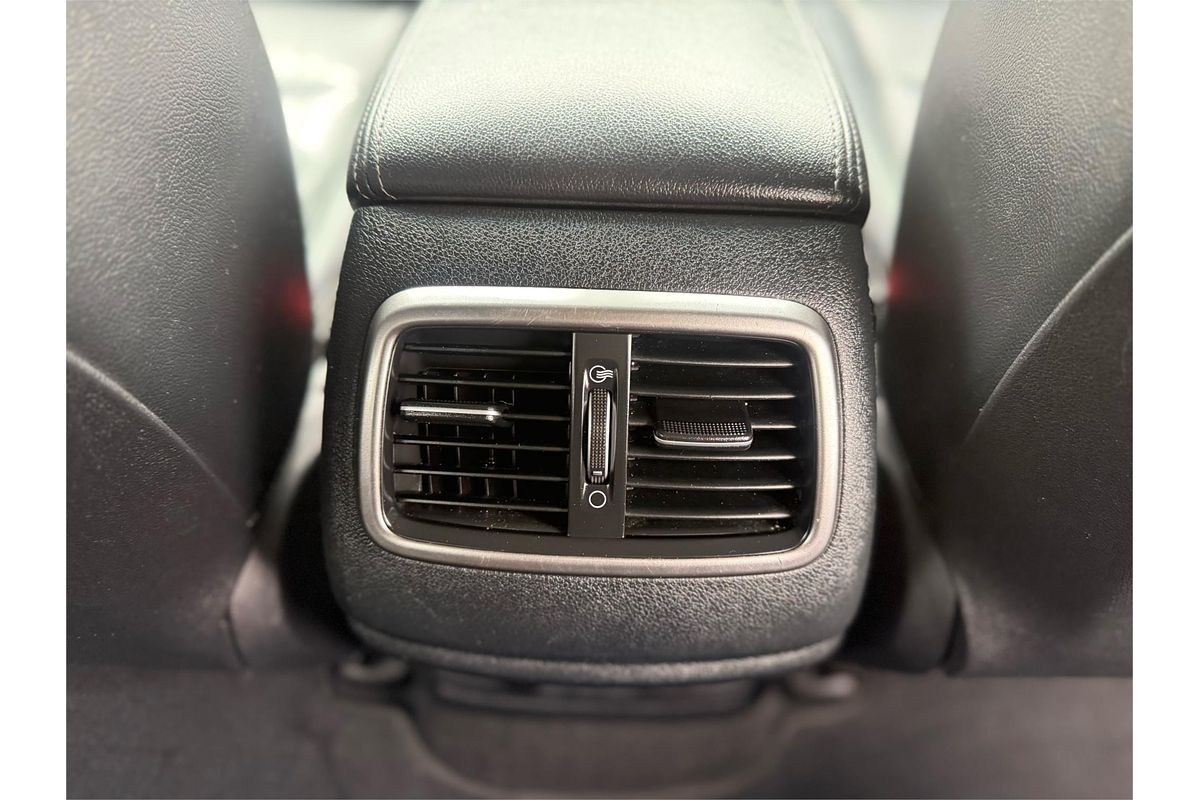 2019 Kia Sorento SLi UM