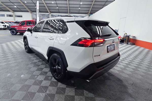 2021 Toyota RAV4 Cruiser AXAH52R