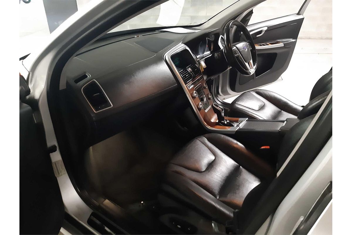 2015 Volvo XC60 D5 LUXURY DZ MY16