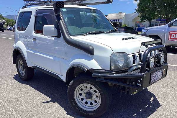 2013 Suzuki Jimny Sierra SN413 T6