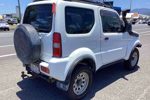 2013 Suzuki Jimny Sierra SN413 T6