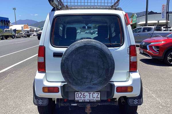 2013 Suzuki Jimny Sierra SN413 T6
