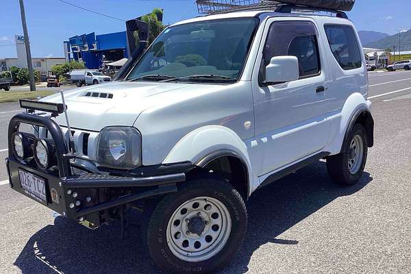 2013 Suzuki Jimny Sierra SN413 T6