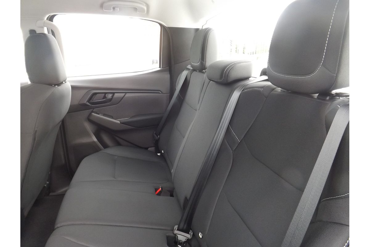 2025 Isuzu D-MAX SX High Ride Rear Wheel Drive