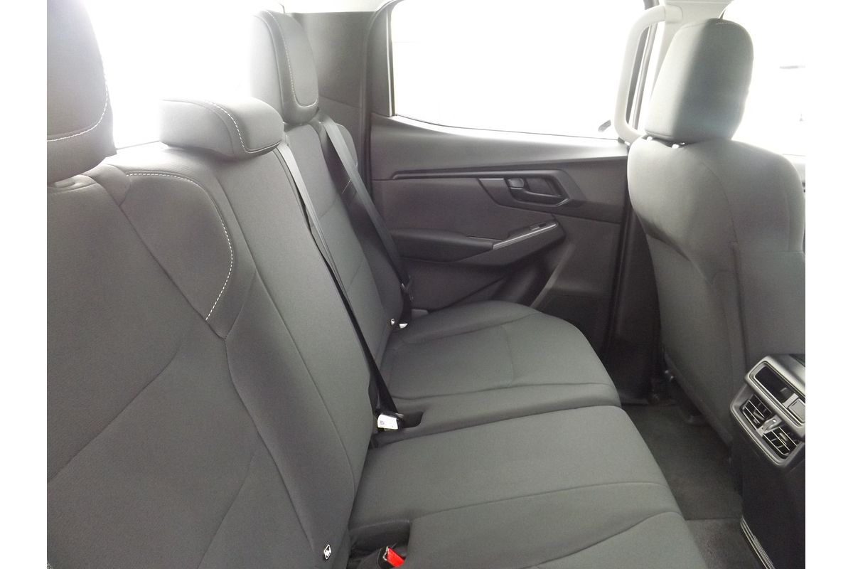 2025 Isuzu D-MAX SX High Ride Rear Wheel Drive