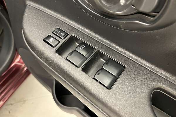 2012 Nissan Micra ST-L K13