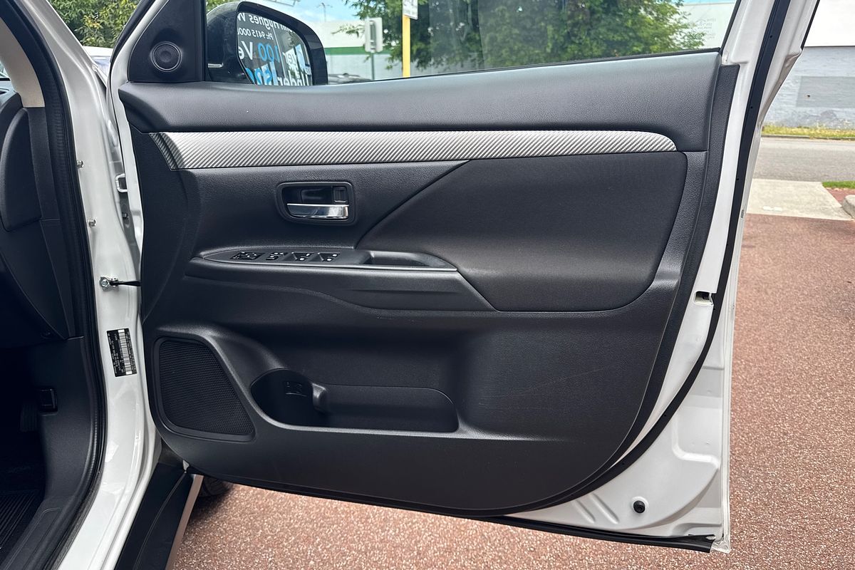 2017 Mitsubishi Outlander LS ZK