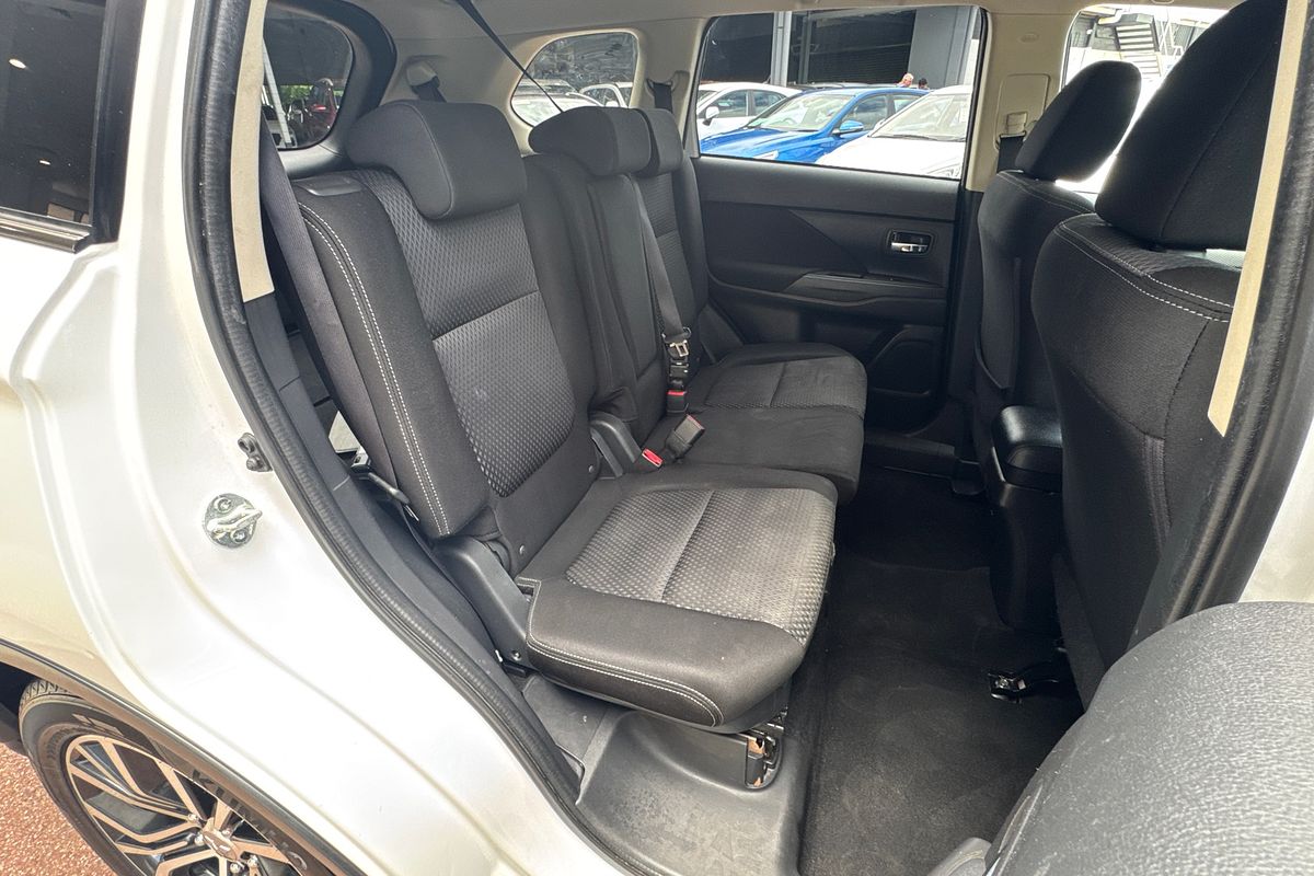 2017 Mitsubishi Outlander LS ZK