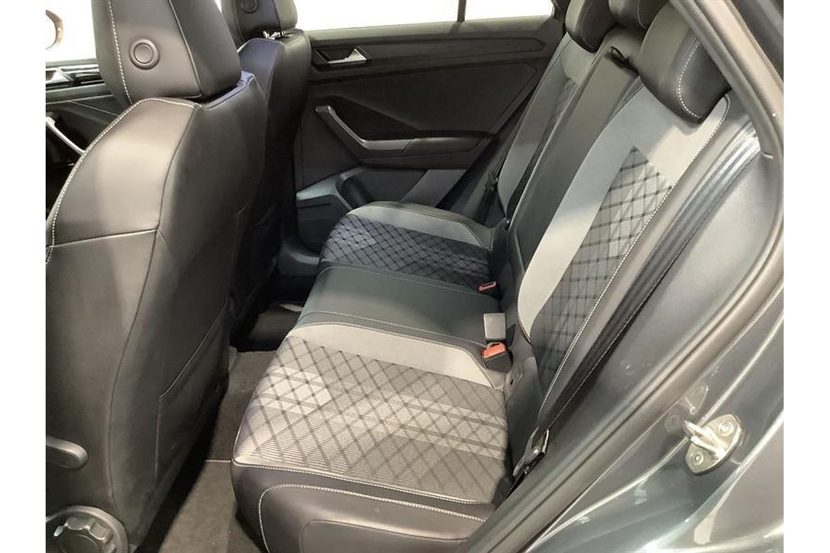 2023 Volkswagen T-Roc 140TSI R-Line D11