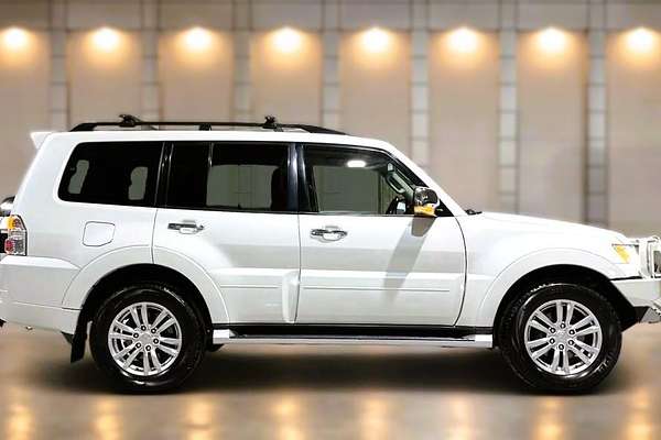 2018 Mitsubishi Pajero GLS NX