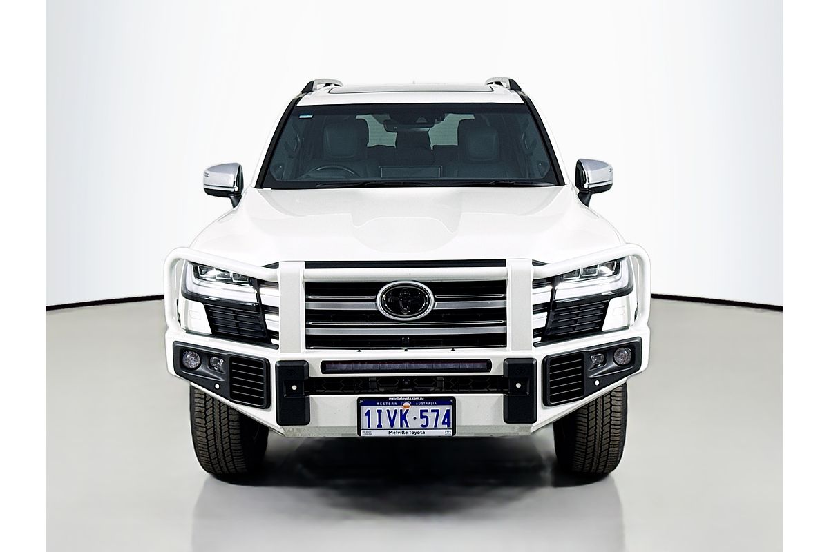 2023 Toyota Landcruiser Sahara FJA300R