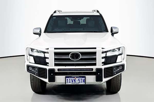 2023 Toyota Landcruiser Sahara FJA300R