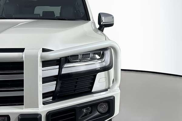 2023 Toyota Landcruiser Sahara FJA300R