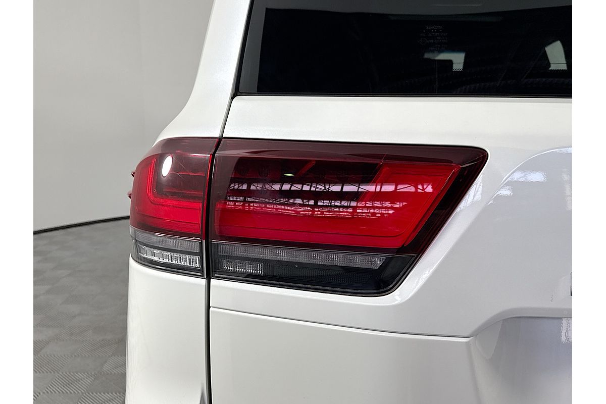 2023 Toyota Landcruiser Sahara FJA300R