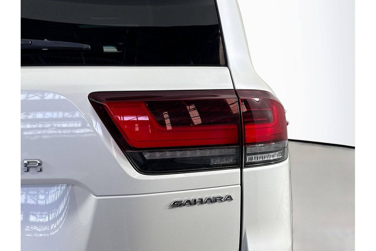 2023 Toyota Landcruiser Sahara FJA300R
