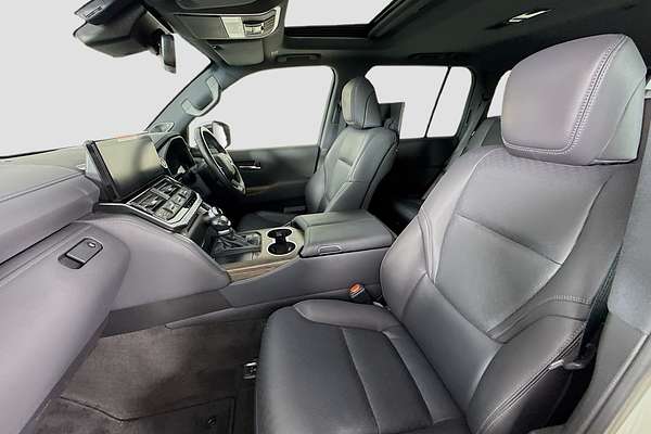 2023 Toyota Landcruiser Sahara FJA300R